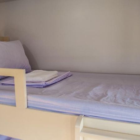 Titan Condo At Studio City Tower 1 Alabang Manila Kültér fotó